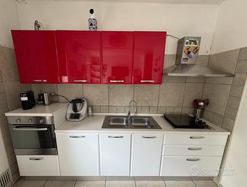 CUCINA COMPLETA DI ELETTRODOMESTICI