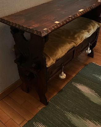 panca in legno utilizzabile anche come porta TV