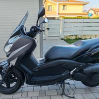 Yamaha XMAX 250 Sport
