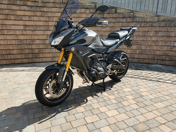 Yamaha mt09 tracer 900 - 2015