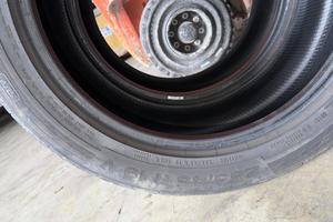 pneumatico 245/45r19