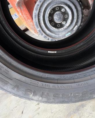 pneumatico 245/45r19