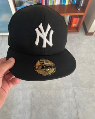 Cappello new era ny