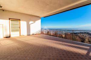 CASA INDIPENDENTE A SERLE