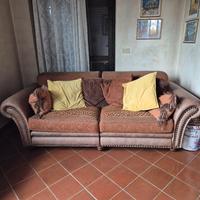 divano in stile etnico in pelle e tessuto