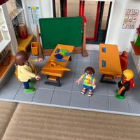 Playmobil City Life – Scuola con Aula e Accessori