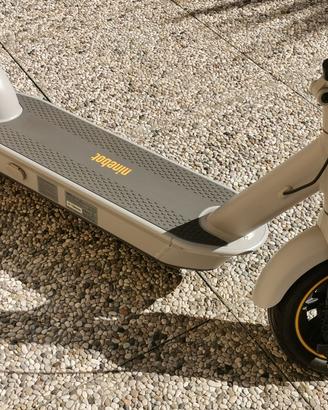 Monopattino Segway Ninebot G30LE (G30 LE)