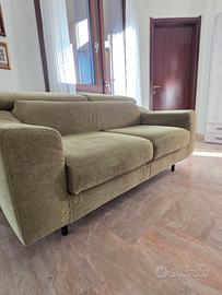 Divano 2 posti