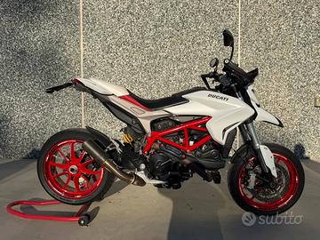 Ducati hypermotard 939