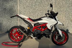 Ducati hypermotard 939