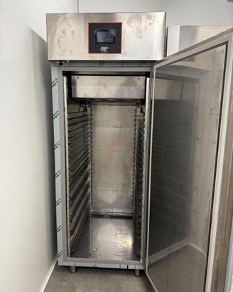 Armadio fermalievitazione CHS Cantelli