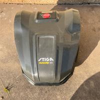 Robot rasaerba Stiga 221