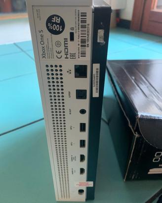 xbox one s ricondizionata (senza joystick)