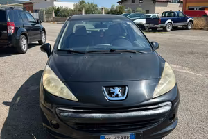 Peugeot 207 1.4 HDi 70CV 5p. ONE Line