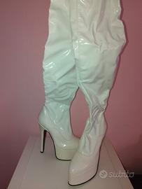 stivale bianco lucido con plateau n.37