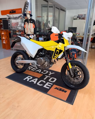 Husqvarna 701 Supermoto