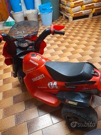 Moto Ducati elettrica per bambini
