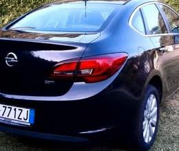 OPEL Astra 4ª serie - 2013