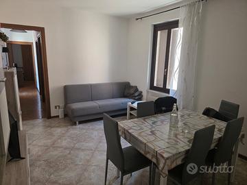 Affittas.i stanza singola - Centro Udine