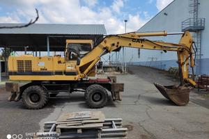 Caterpillar 214 b