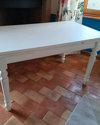 Tavolo bianco shabby