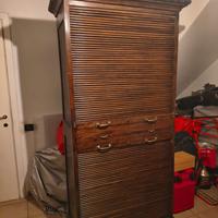 Armadio a saracinesca primi Novecento