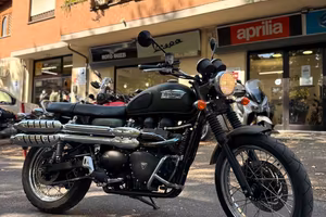 Triumph Scrambler 900 - 2010
