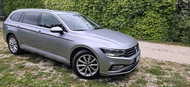 VOLKSWAGEN PASSAT SW 2.0 TDI DSG