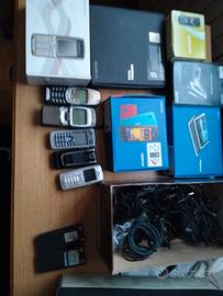 collezione di cellulari vecchi