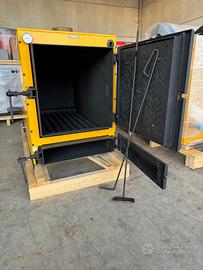PROMO CALDAIA A LEGNA e FORAGGI mod. BTK40 da 40kw