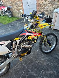 Suzuki RM450X valenti