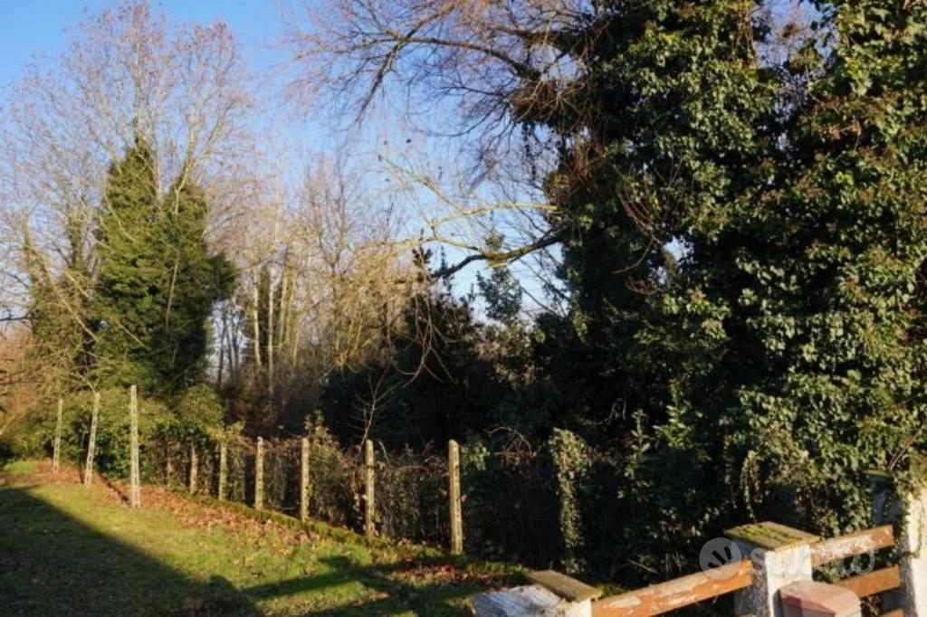 Immobile in asta di 3500 m² a Sermide e Felonica - Vista 2