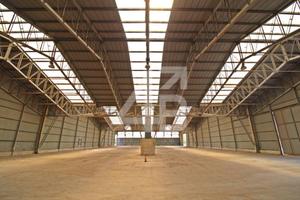 CAPANNONE E AMPIO TERRENO - MONFALCONE / PORTO