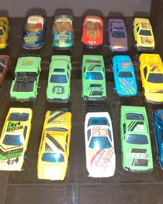 Macchinine varie giocattolo 