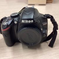 NIKON D3200