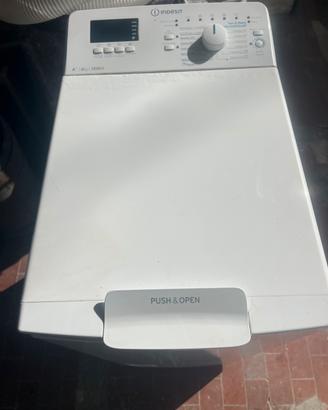 Lavatrice carico alto