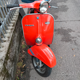 Vespa ET3 con documenti in regola