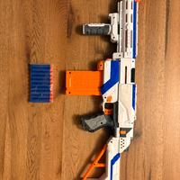 Nerf Elite fucile con caricatore e accessori