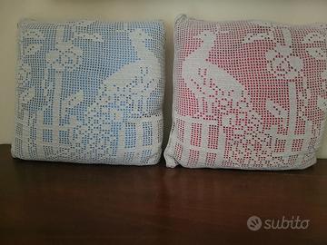 cuscini con fodera uncinetto