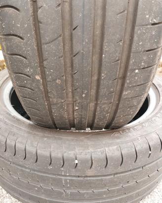2 Pneumatici 225/45/17 91Y