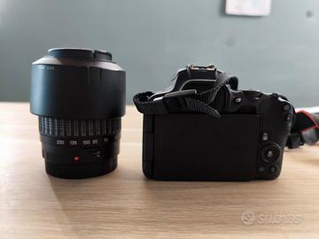Canon 200D con obiettivo Tamron 55-200