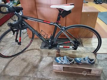 Bici da corsa TREK madone 2.3