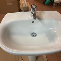 Lavano bagno con colonna Zoom