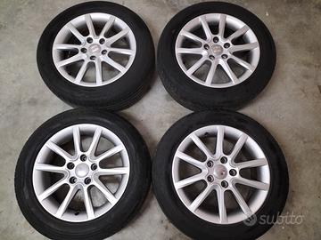 Cerchi in lega 16 Seat con gomme estive 205 55 R16