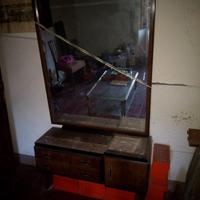 Vari mobili e oggetti dalla cantina