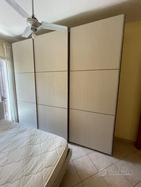 Armadio a 3 ante