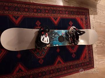 Snowboard Burton + attacchi inclusi  