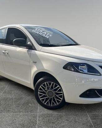Lancia Ypsilon 1.0 FireFly 70cv Hybrid Gold