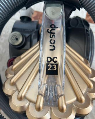 Aspirapolvere a traino Dyson DC23