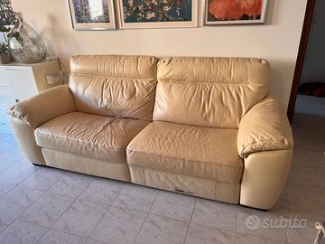 Divano in pelle Doimo